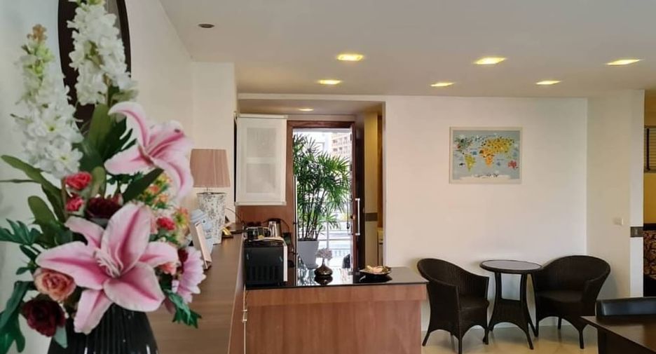 For sale 2 ベッドルーム condo in Bang Lamung, Chonburi