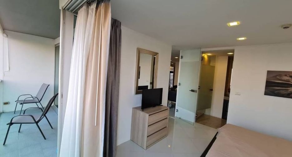 For sale 2 ベッドルーム condo in Bang Lamung, Chonburi