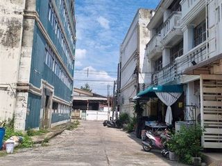 ขาย 4 ห้องนอน พื้นที่ค้าปลีก ใน บางกะปิ, กรุงเทพฯ