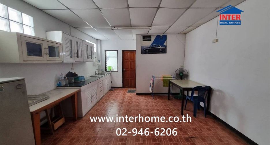 ขาย 4 ห้องนอน พื้นที่ค้าปลีก ใน บางกะปิ, กรุงเทพฯ