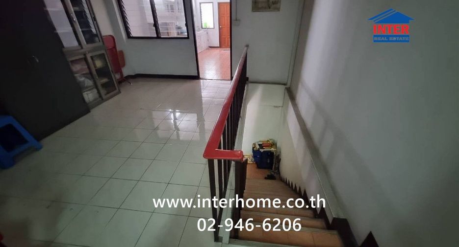 ขาย 4 ห้องนอน พื้นที่ค้าปลีก ใน บางกะปิ, กรุงเทพฯ