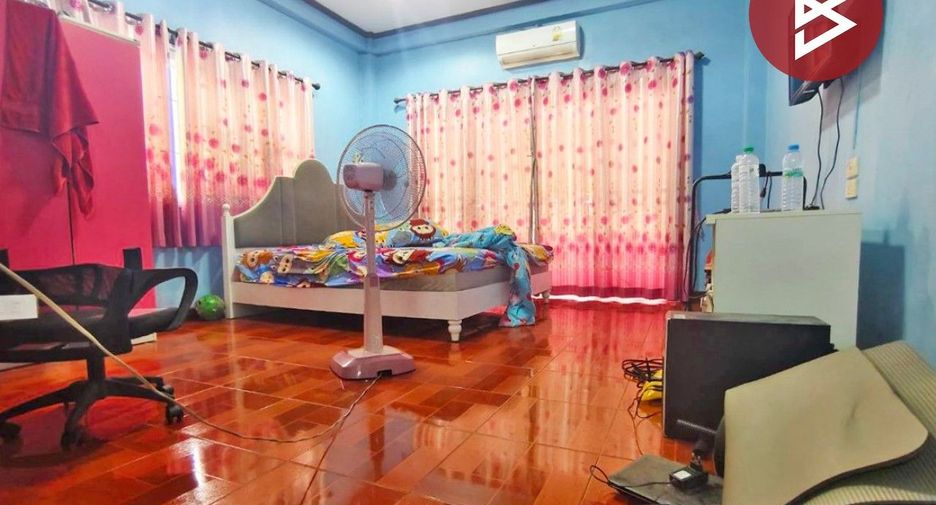 Apartamento en venta de 15 habitaciones en Si Racha, Chonburi