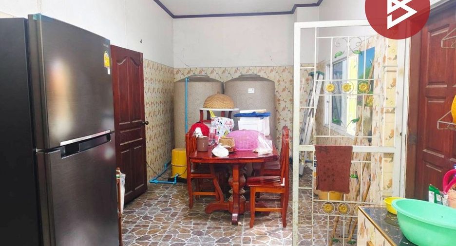 Apartamento en venta de 15 habitaciones en Si Racha, Chonburi