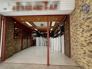 Local comercial en venta de 2 habitaciones en Khan Na Yao, Bangkok