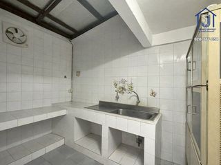Local comercial en venta de 2 habitaciones en Khan Na Yao, Bangkok