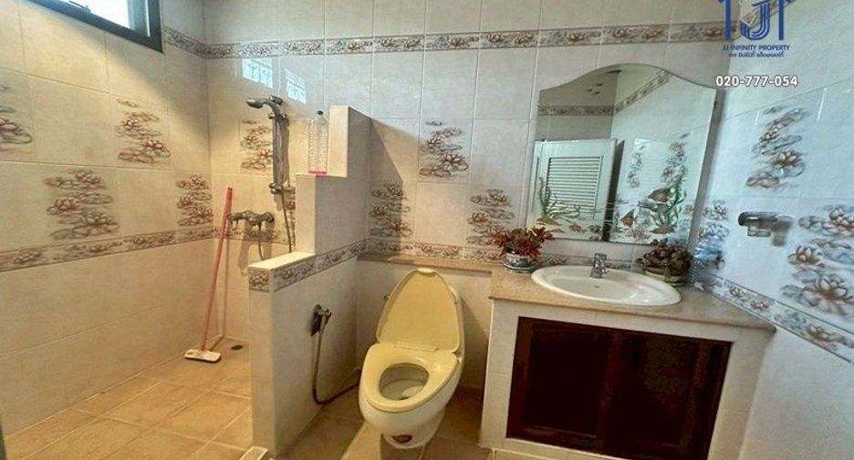 Local comercial en venta de 2 habitaciones en Khan Na Yao, Bangkok