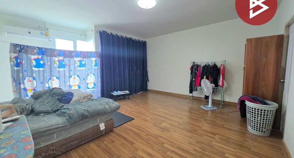 Reihenhaus zum Kauf mit 2 Zimmer in Si Racha, Chonburi
