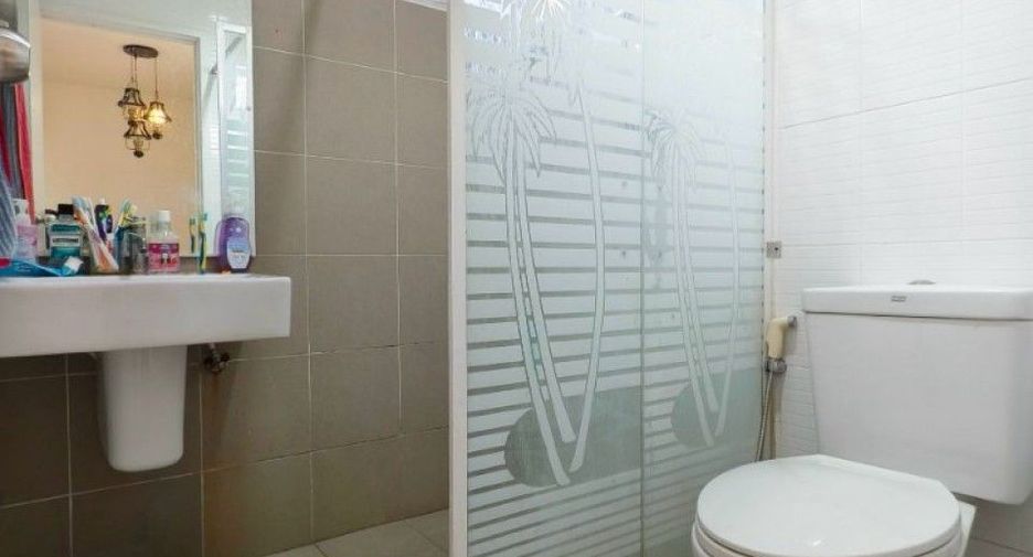 Продажа 4 спальни таунхаус в Банг Кхае, Бангкок
