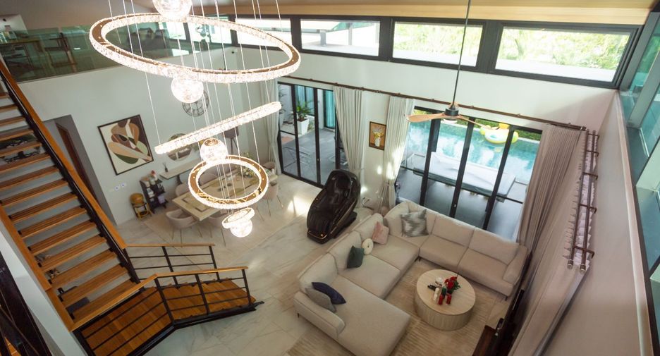 Villa zum Kauf mit 4 Zimmer in Mueang Phuket, Phuket