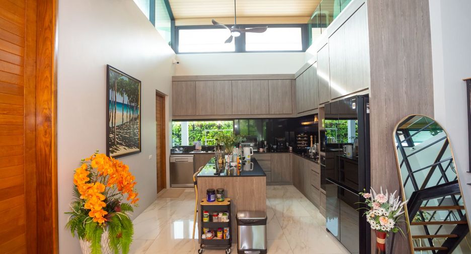 Villa zum Kauf mit 4 Zimmer in Mueang Phuket, Phuket
