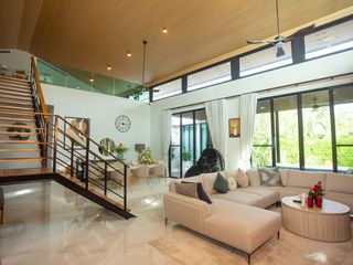 Villa zum Kauf mit 4 Zimmer in Mueang Phuket, Phuket