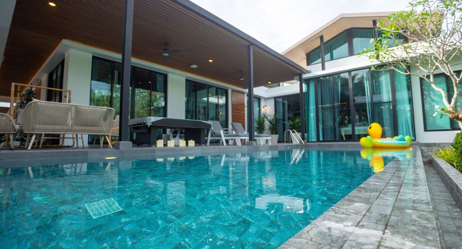 Villa zum Kauf mit 4 Zimmer in Mueang Phuket, Phuket