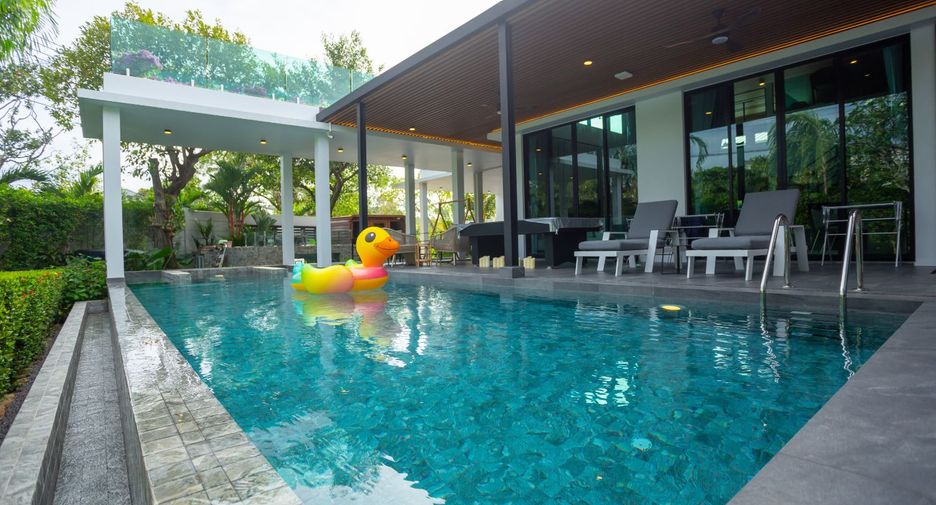 Villa zum Kauf mit 4 Zimmer in Mueang Phuket, Phuket