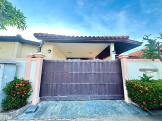 For rent 3 bedrooms house in Huay Yai, Pattaya