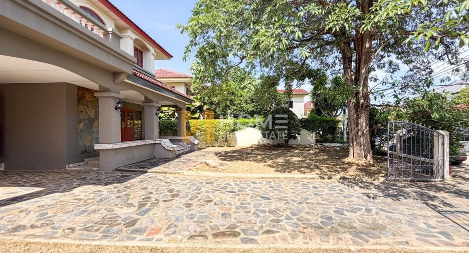 For sale 4 bedrooms house in Bang Khae, Bangkok