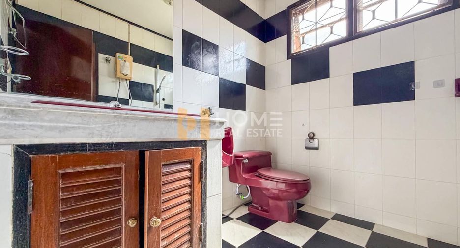 For sale 4 bedrooms house in Bang Khae, Bangkok