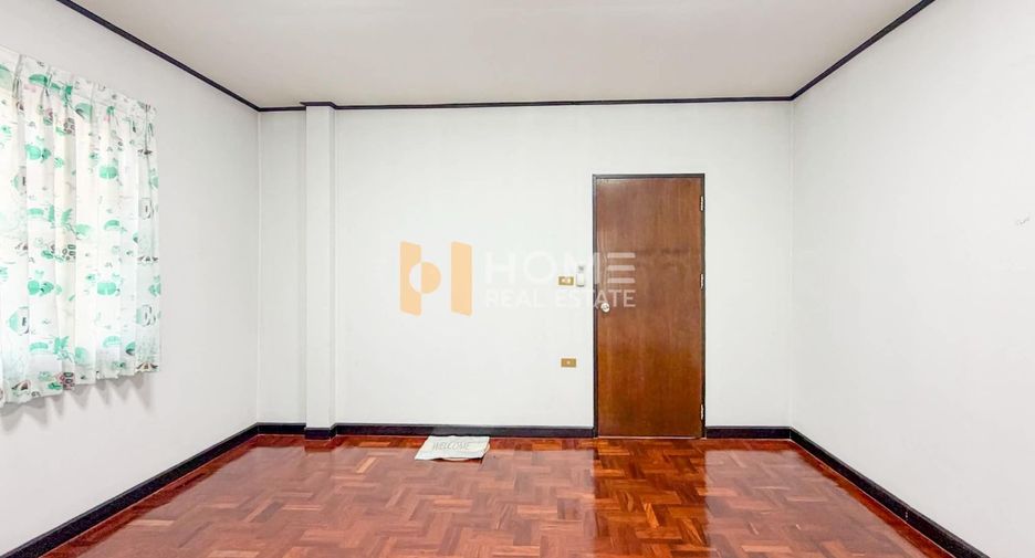 For sale 4 bedrooms house in Bang Khae, Bangkok