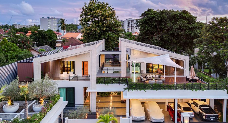 Villa zum Kauf mit 4 Zimmer in Mueang Phuket, Phuket
