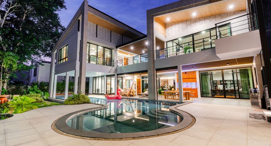 Villa zum Kauf mit 4 Zimmer in Mueang Phuket, Phuket