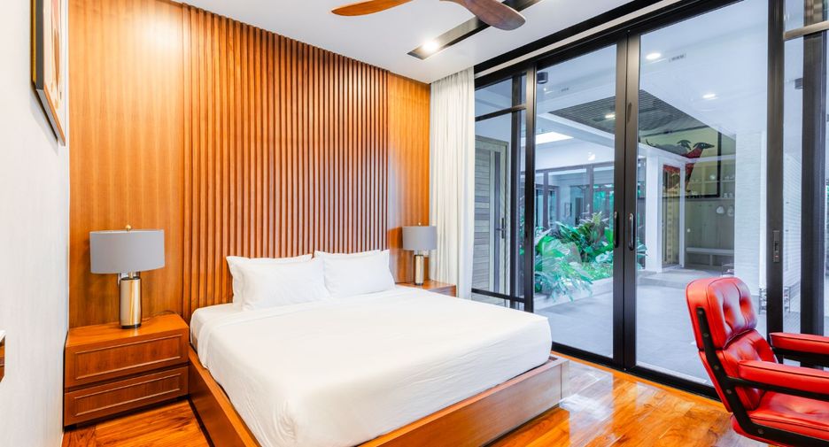 Villa zum Kauf mit 4 Zimmer in Mueang Phuket, Phuket