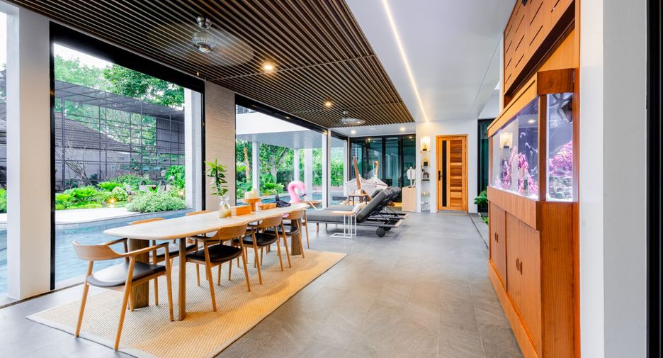 Villa zum Kauf mit 4 Zimmer in Mueang Phuket, Phuket