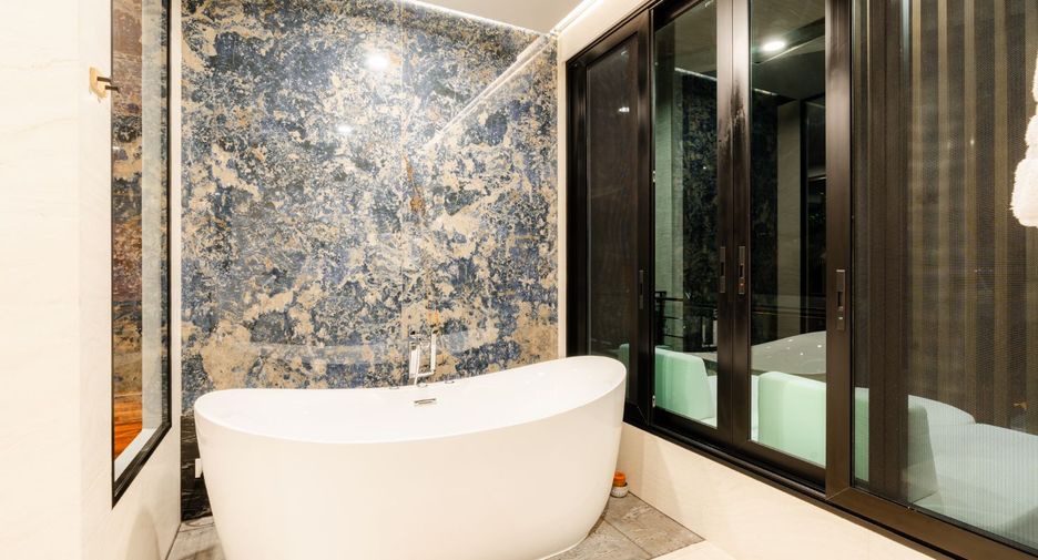 Villa zum Kauf mit 4 Zimmer in Mueang Phuket, Phuket