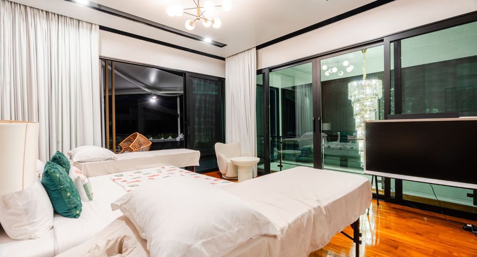 Villa zum Kauf mit 4 Zimmer in Mueang Phuket, Phuket