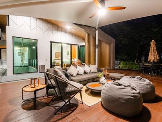 Villa zum Kauf mit 4 Zimmer in Mueang Phuket, Phuket