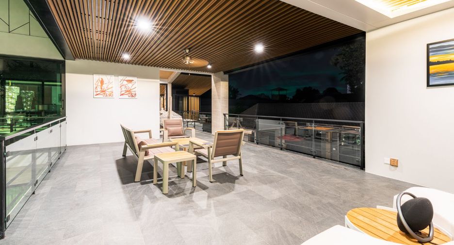 Villa zum Kauf mit 4 Zimmer in Mueang Phuket, Phuket