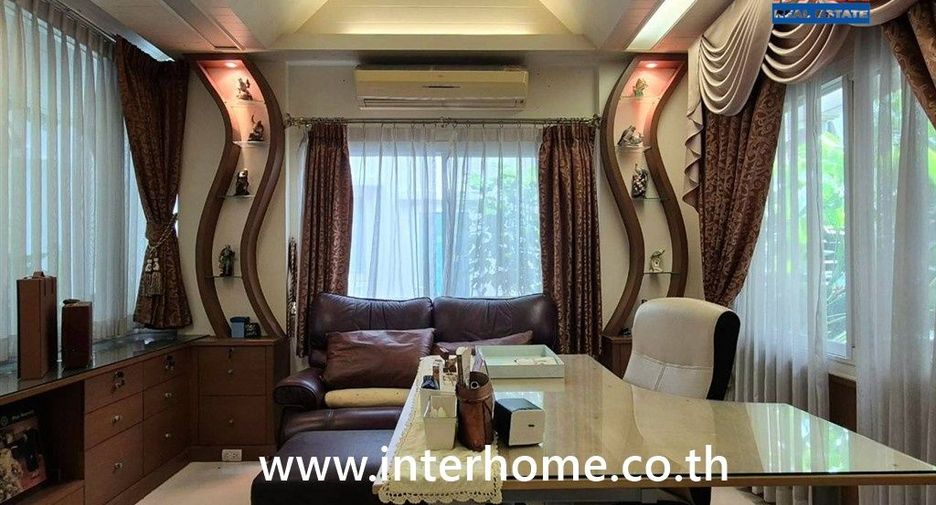 For sale 3 bedrooms house in Bueng Kum, Bangkok