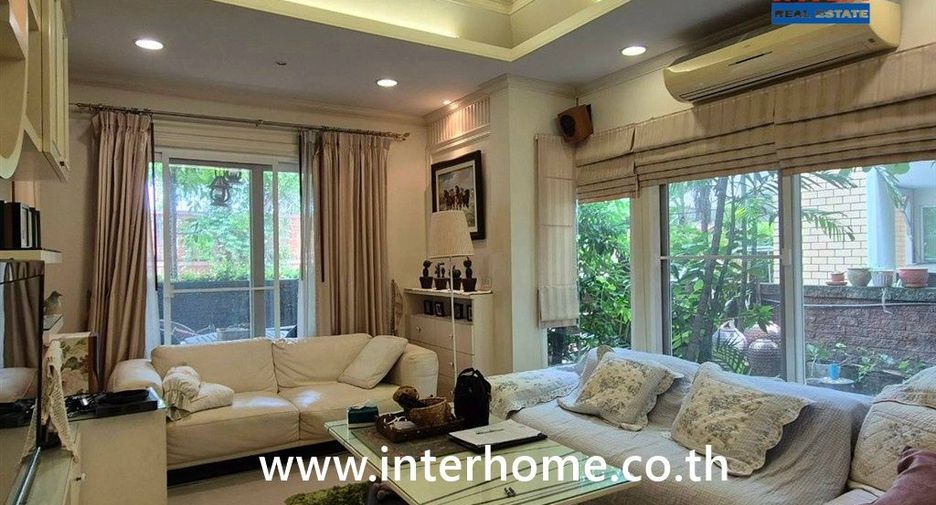For sale 3 bedrooms house in Bueng Kum, Bangkok