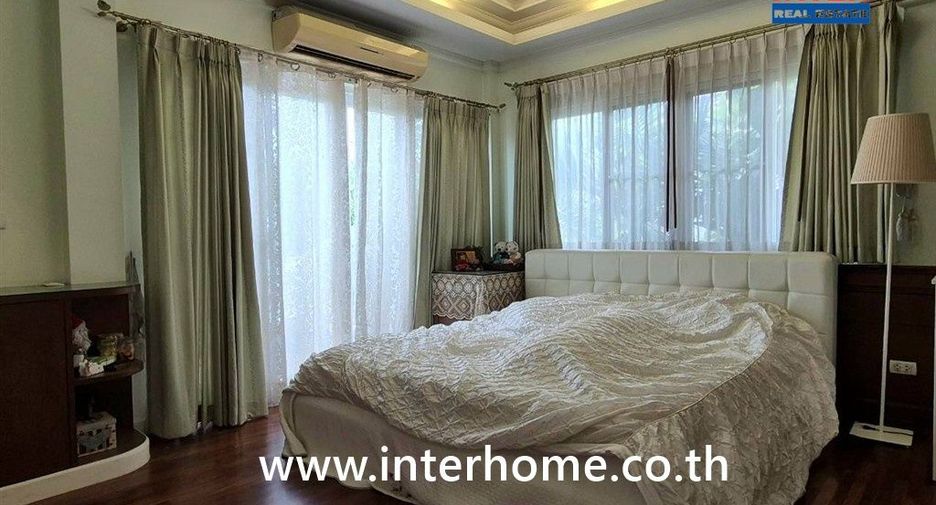 For sale 3 bedrooms house in Bueng Kum, Bangkok
