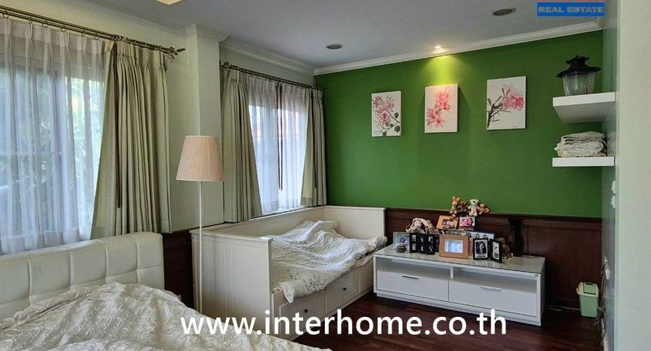 For sale 3 bedrooms house in Bueng Kum, Bangkok