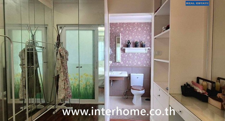 For sale 3 bedrooms house in Bueng Kum, Bangkok