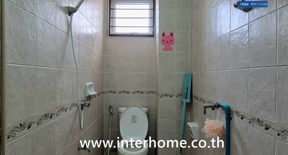 Gewerbefläche zum Kauf mit 2 Zimmer in Bang Bua Thong, Nonthaburi