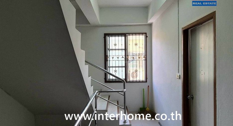 Gewerbefläche zum Kauf mit 2 Zimmer in Bang Bua Thong, Nonthaburi
