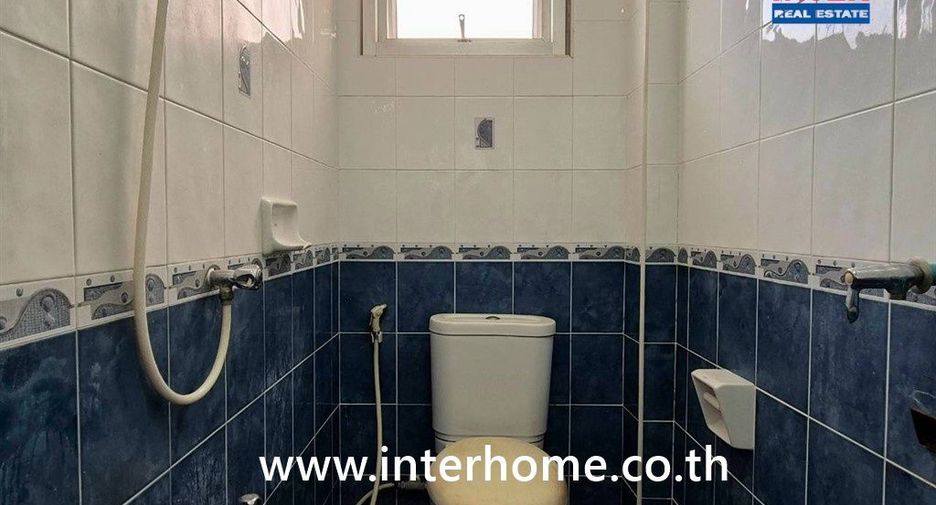 Gewerbefläche zum Kauf mit 2 Zimmer in Bang Bua Thong, Nonthaburi