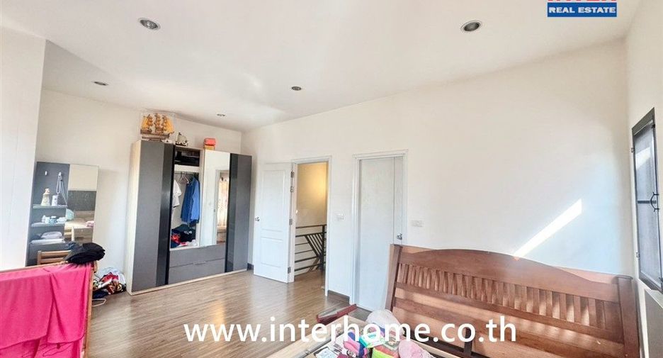 For sale 3 bedrooms house in Sam Phran, Nakhon Pathom