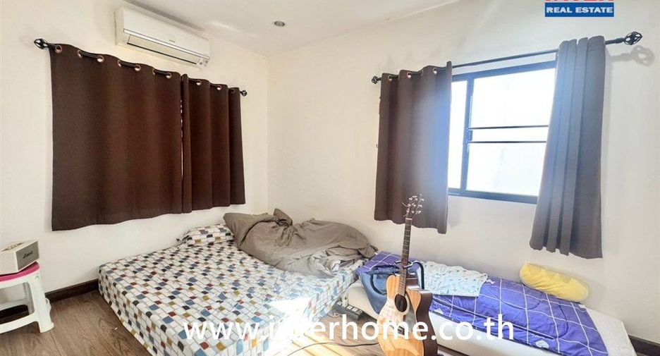 For sale 3 bedrooms house in Sam Phran, Nakhon Pathom