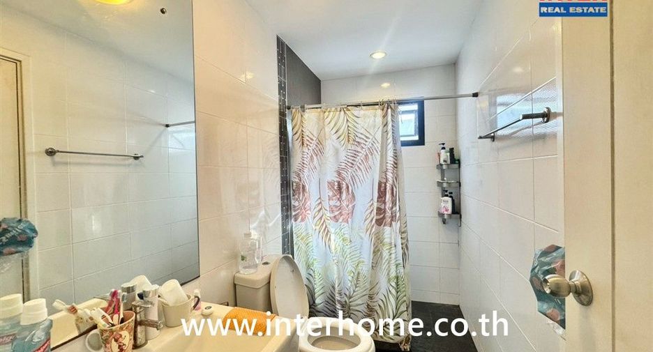 For sale 3 bedrooms house in Sam Phran, Nakhon Pathom