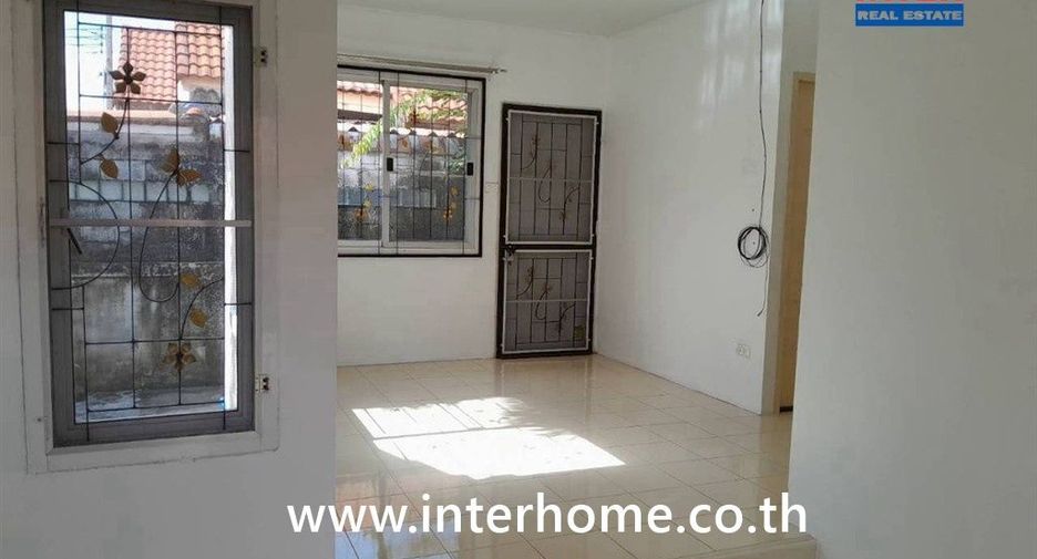À vendre 2 chambres maison à Min Buri, Bangkok