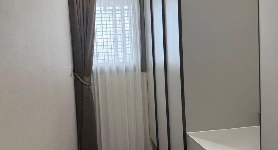 For rent 3 bedrooms condo in Bang Na, Bangkok