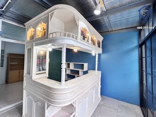 Casa adosada en venta de 3 habitaciones en Saphan Sung, Bangkok