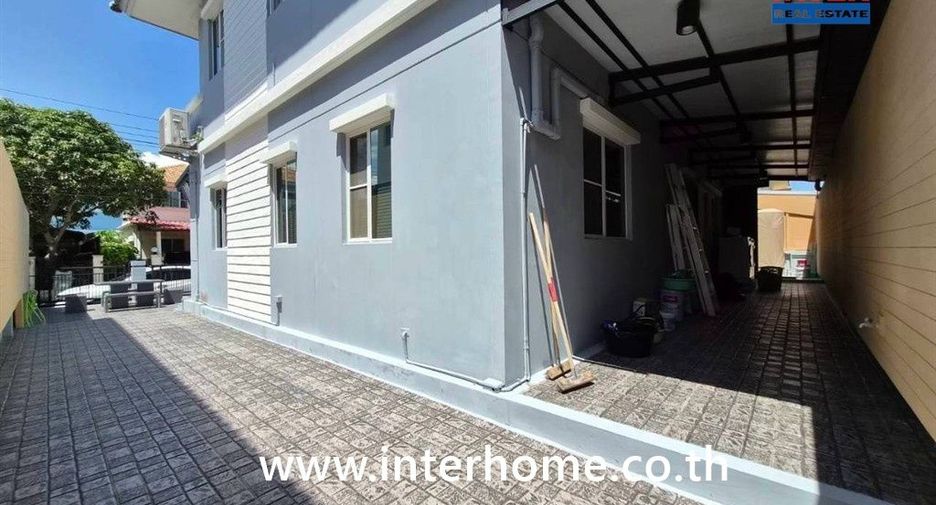 Casa en venta de 3 habitaciones en Phra Samut Chedi, Samut Prakan