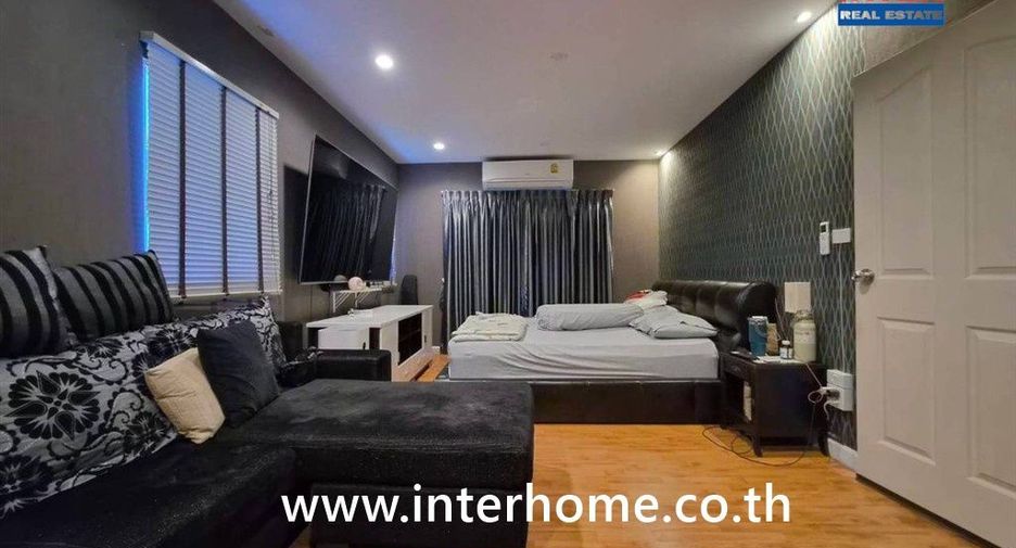 Casa en venta de 3 habitaciones en Phra Samut Chedi, Samut Prakan