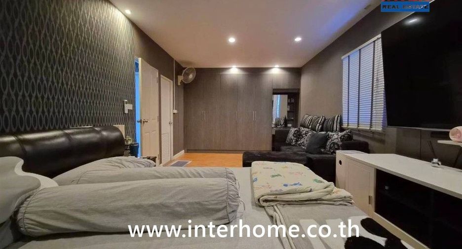 Casa en venta de 3 habitaciones en Phra Samut Chedi, Samut Prakan