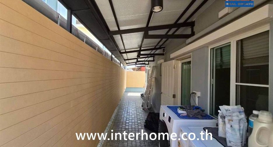 Casa en venta de 3 habitaciones en Phra Samut Chedi, Samut Prakan