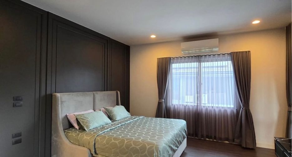 ให้เช่า 4 ห้องนอน บ้านเดี่ยว ใน บางกะปิ, กรุงเทพฯ