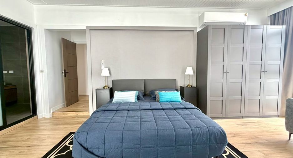For sale 5 bedrooms house in Bang Lamung, Chonburi
