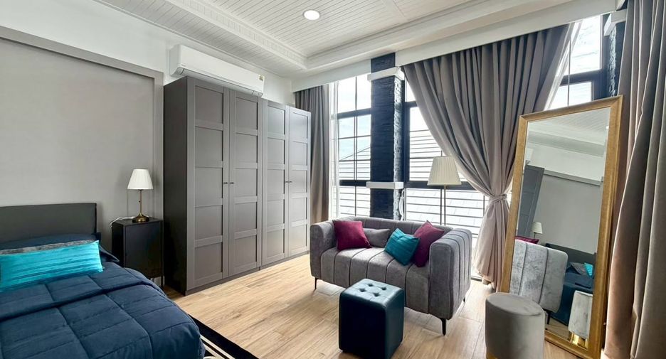 For sale 5 bedrooms house in Bang Lamung, Chonburi